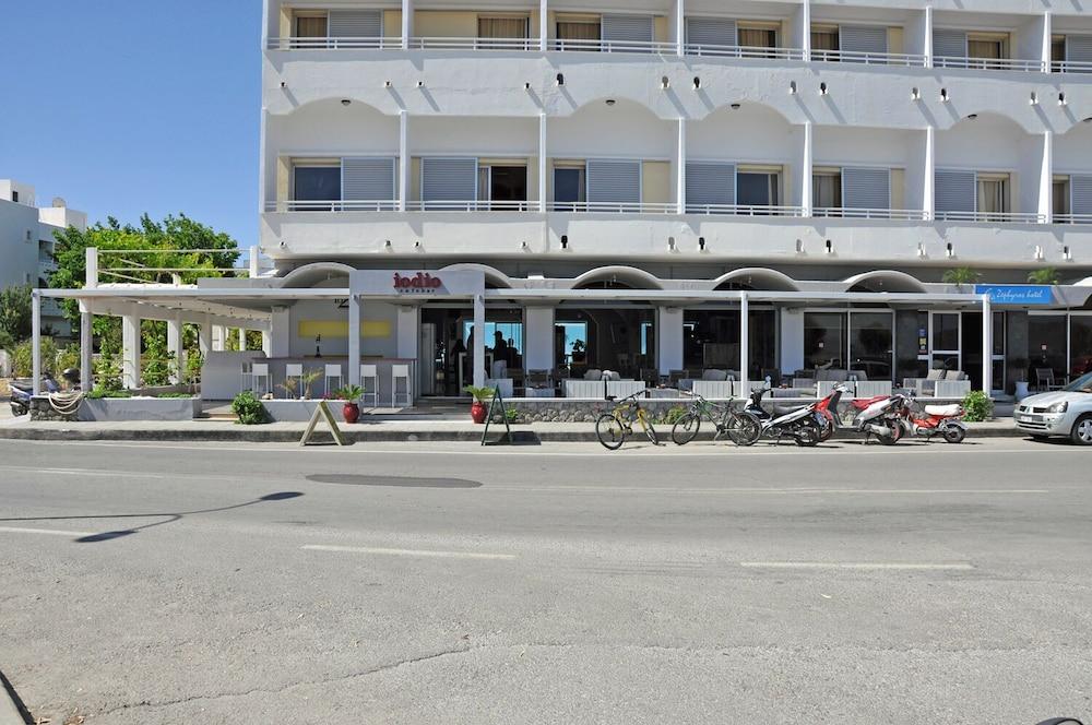Zephyros Hotel Kos Town Exterior photo